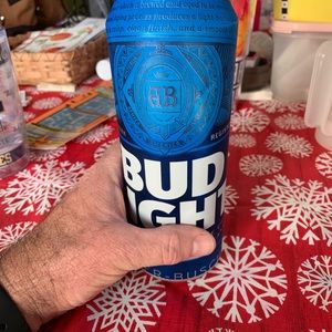 Meet your Posher, Troy